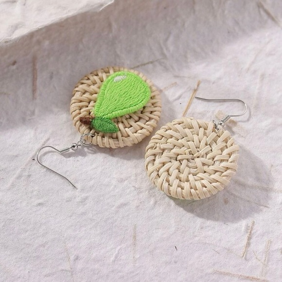 ❤️Pear Rattan Drop Earrings - Picture 6 of 7